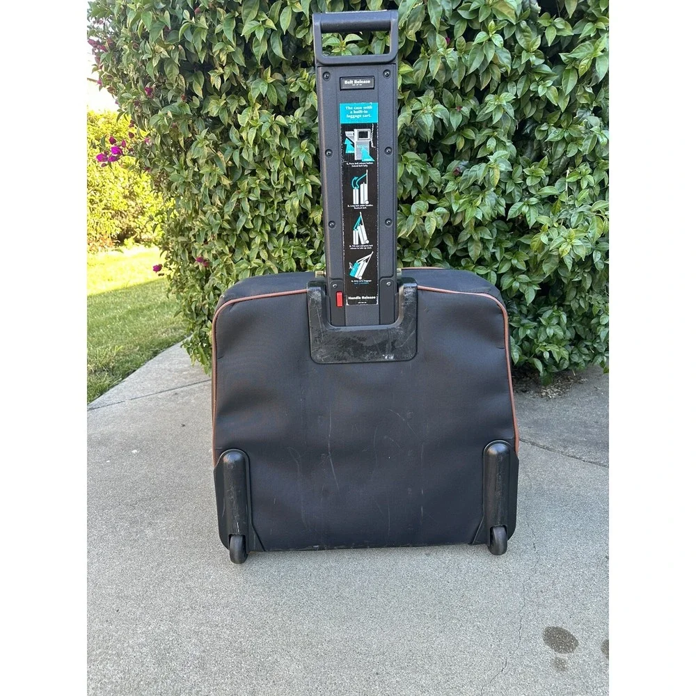 Vintage LARK Samsonite Black 22